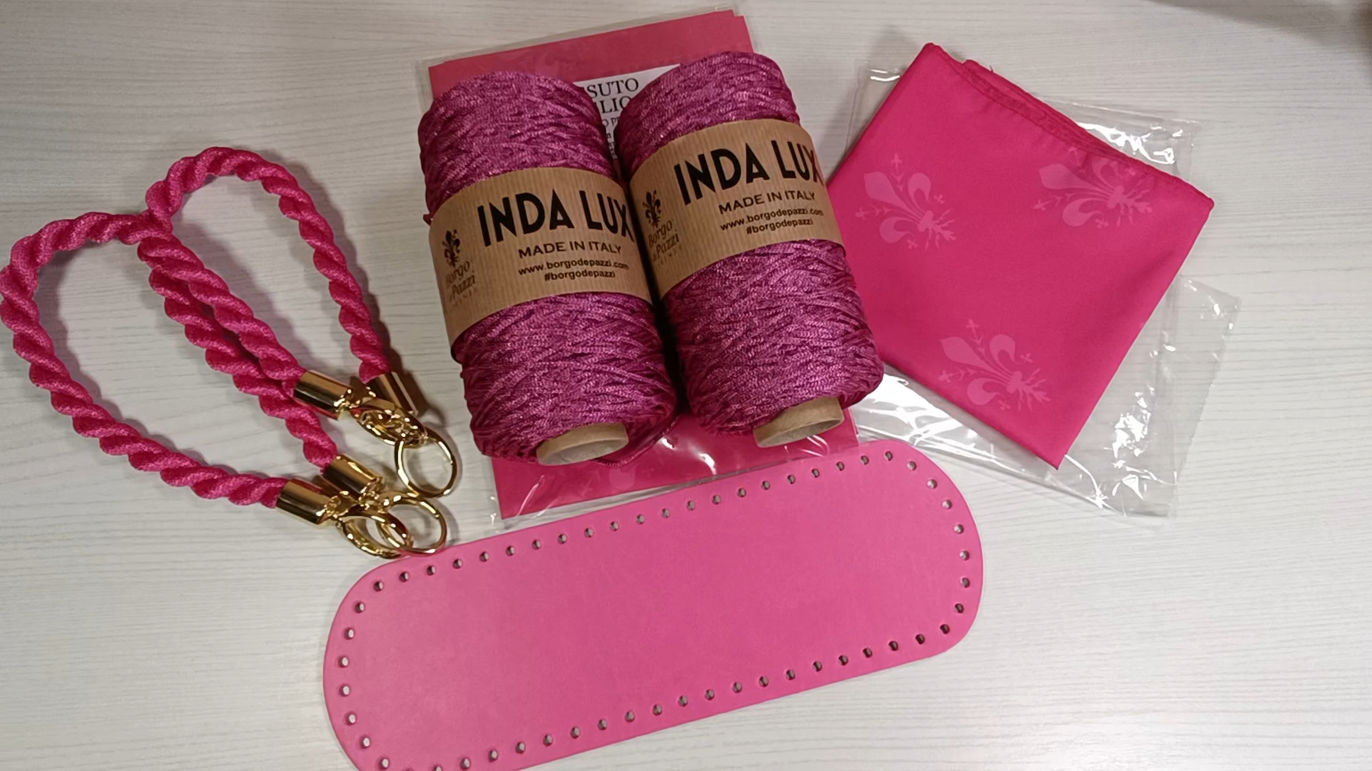 borgo-de-pazzi-kit-borsa-foulard-di-luana-dolci-riflessi-in-filato-inda-kit-unci image 2