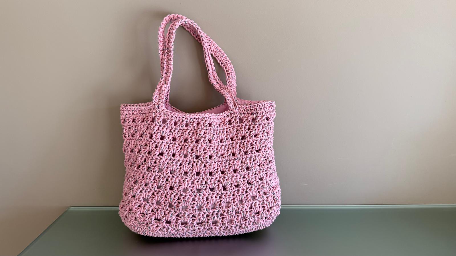 borgo-de-pazzi-kit-borsa-rosa-di-francesca-frainodi-con-macram-e-base image 2