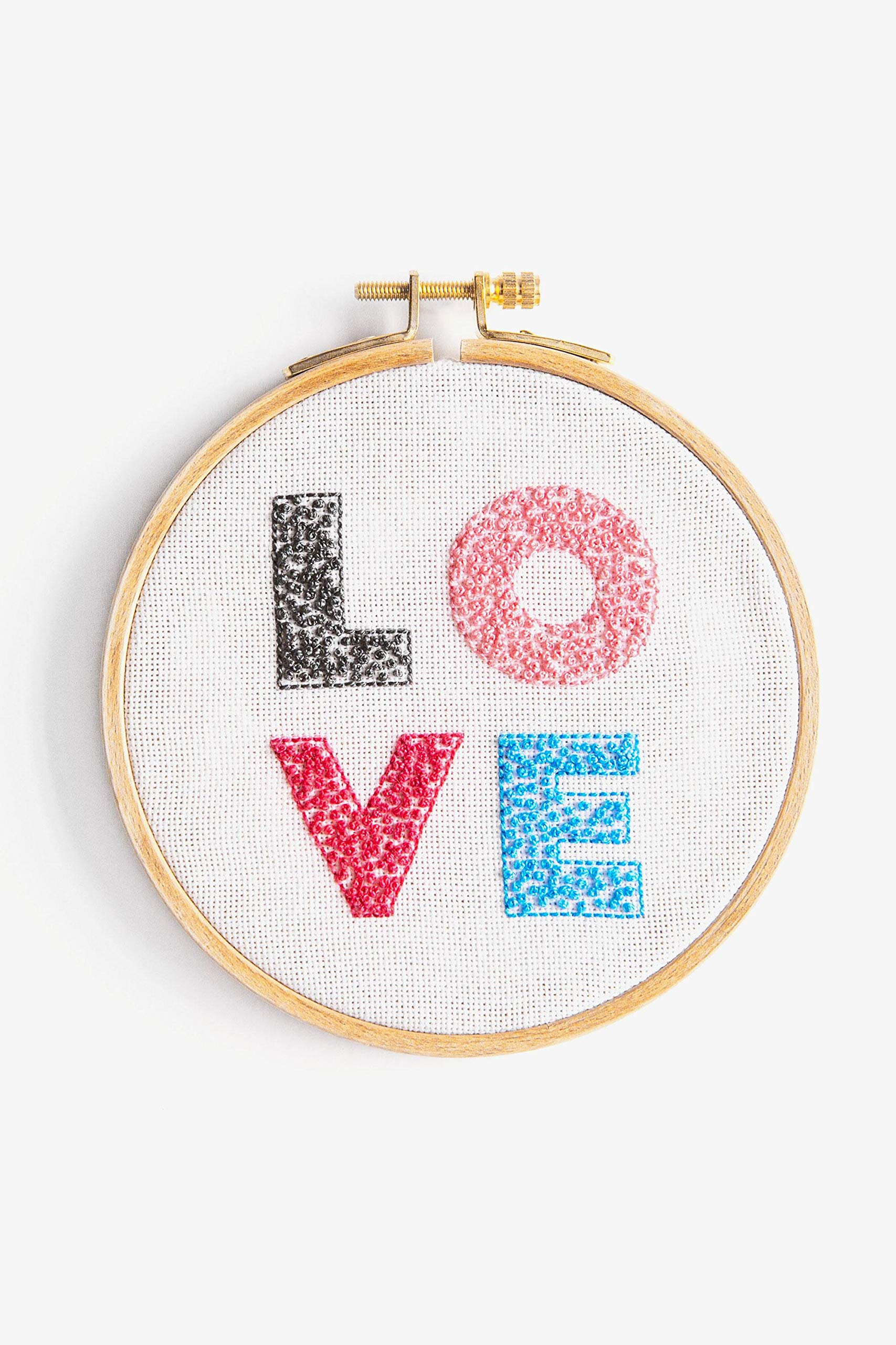 dmc-gift-of-stitch-kit-ricamo-love-cotone-perla-8-con-telaio-12-5-cm image 1