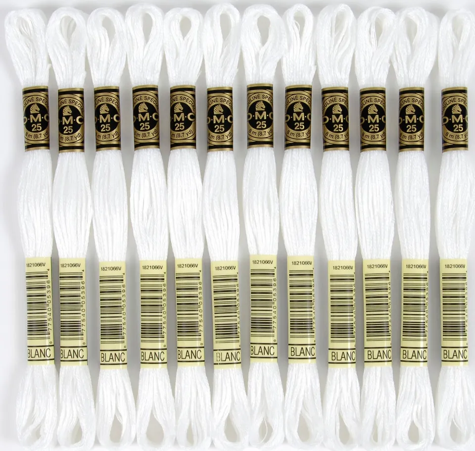 dmc-moulin-sp-cial-cotone-da-ricamo-bianco-117-blanc-8-7-m-confezione-12-matassi image 1
