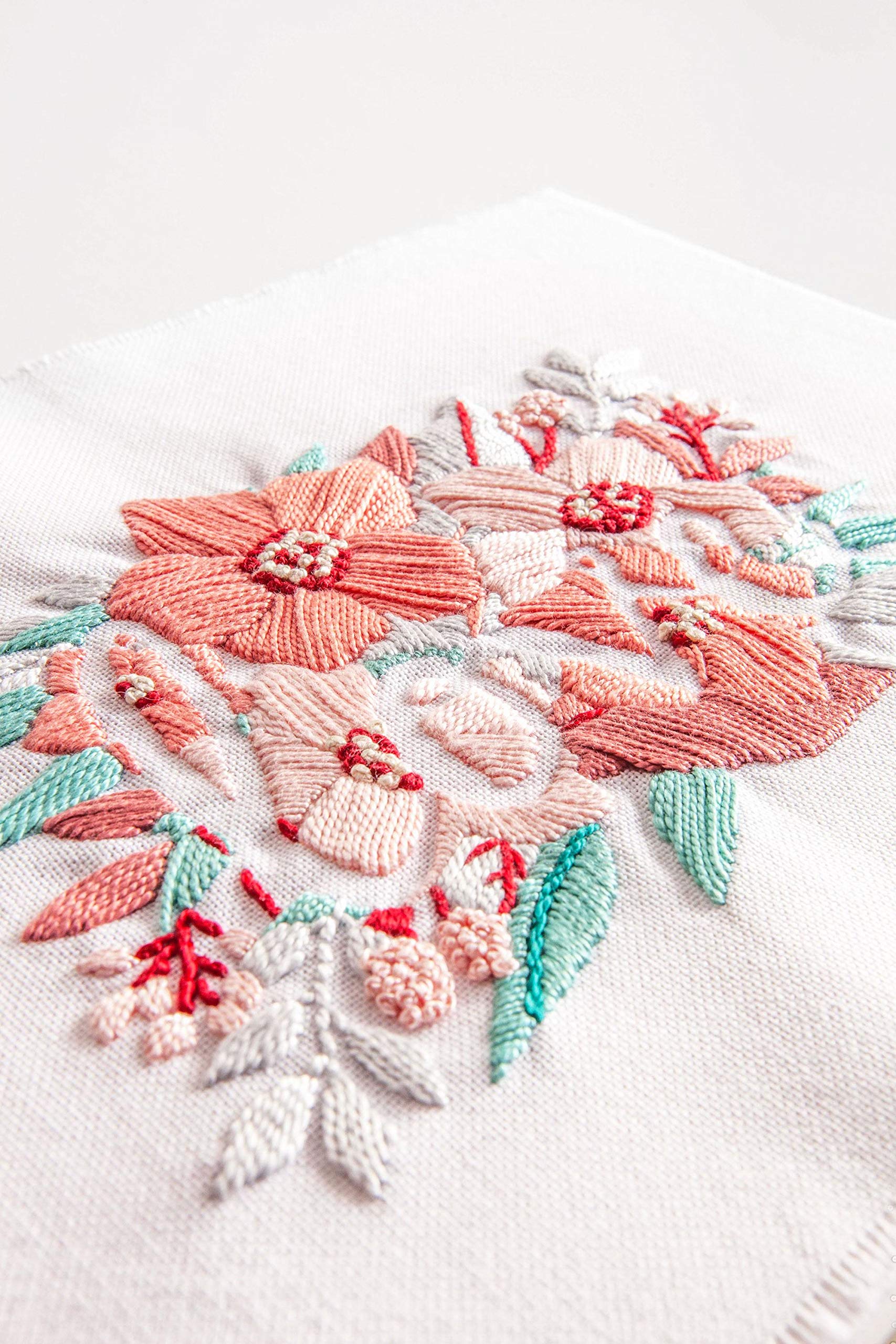 dmc-gift-of-stitch-kit-ricamo-fiori-d-amore-cotone-perla-3 image 2