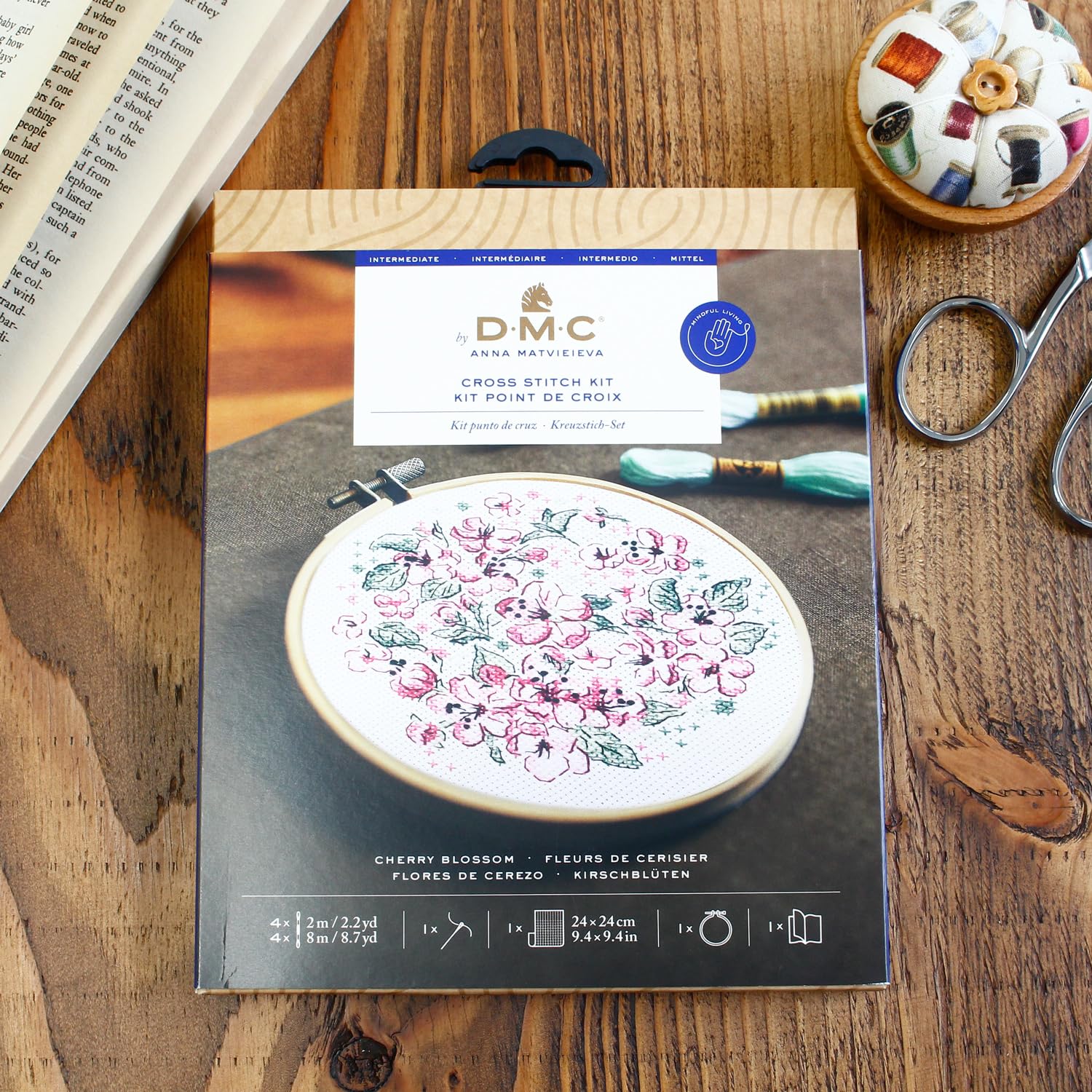 dmc-designer-collection-fiori-di-ciliegio-di-anna-matvieieva-kit-punto-croce-int image 4