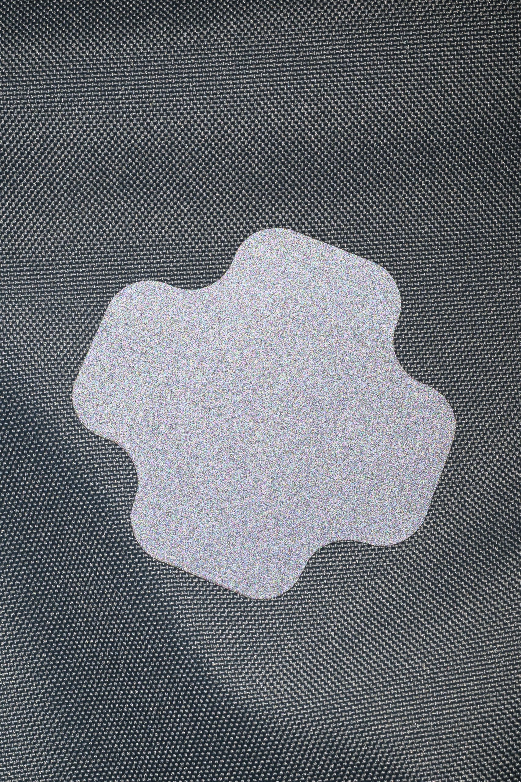 prym-fabpatch-921024-toppe-riflettenti-autoadesive-nere-grigie-3-pz image 3