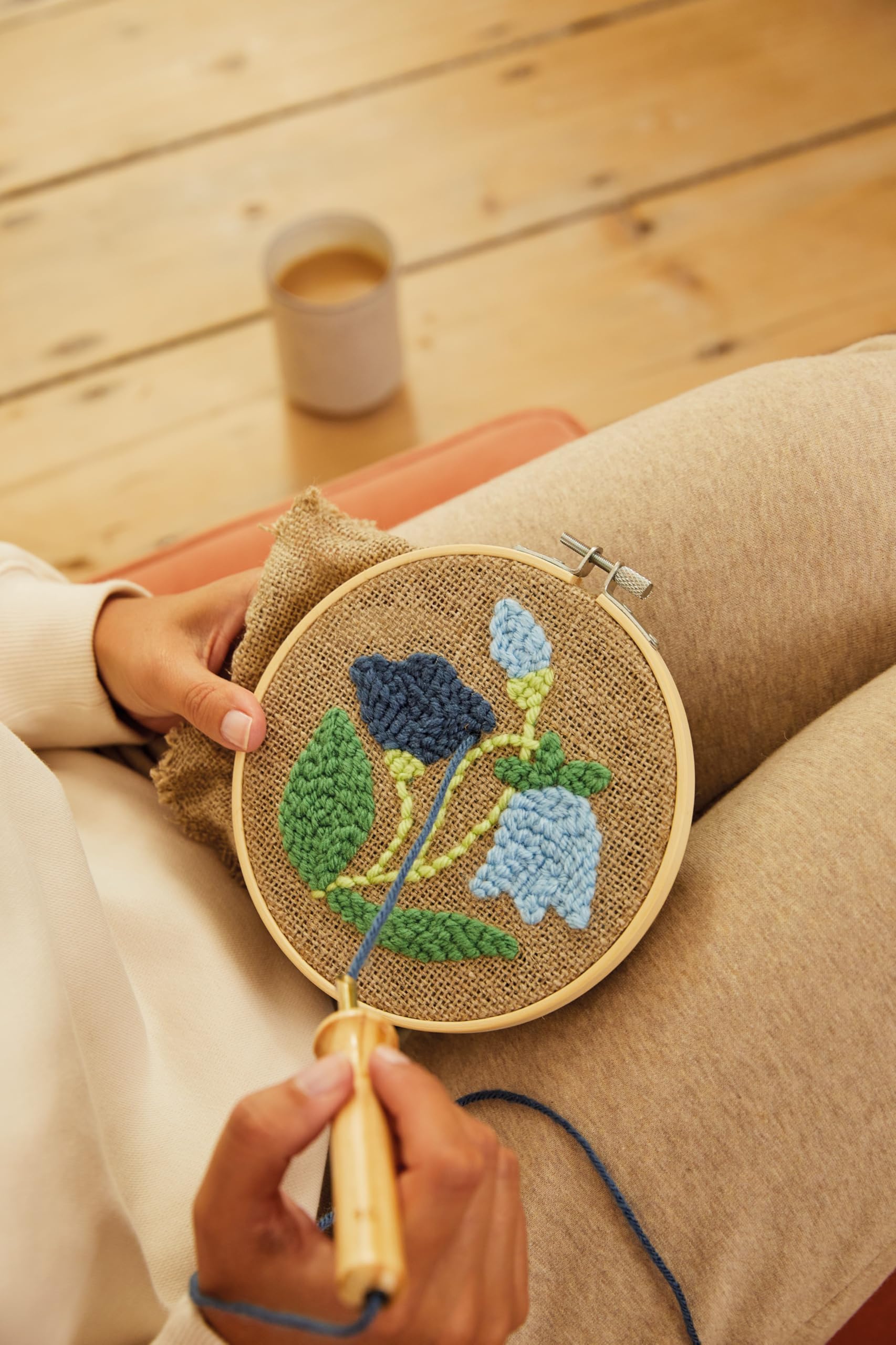 dmc-campanule-rustiche-kit-punch-needle-the-relaxed-rustic-15-7-cm image 3