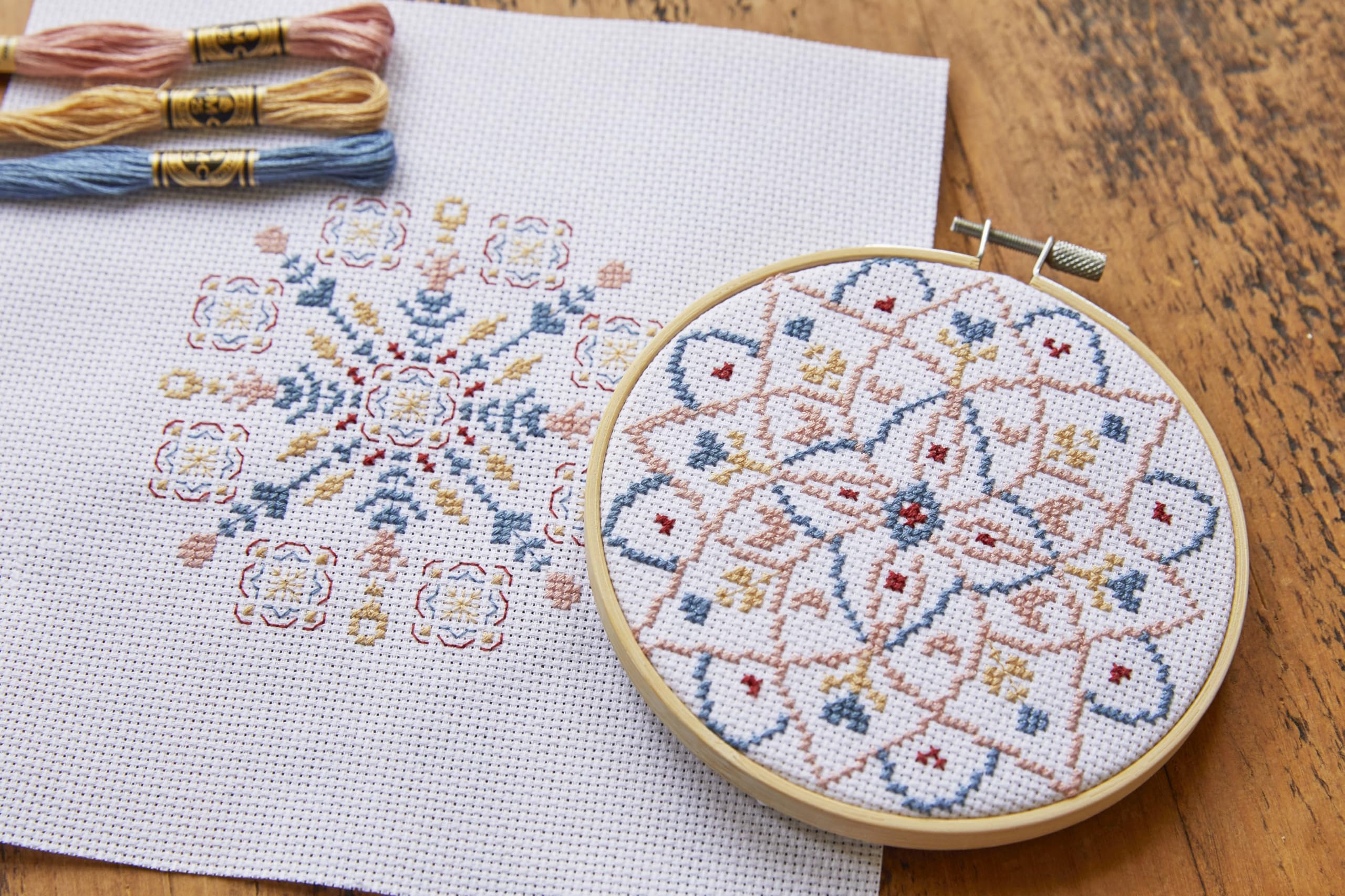 dmc-mindful-making-kit-punto-croce-mandala-meditativo-con-telaio image 2