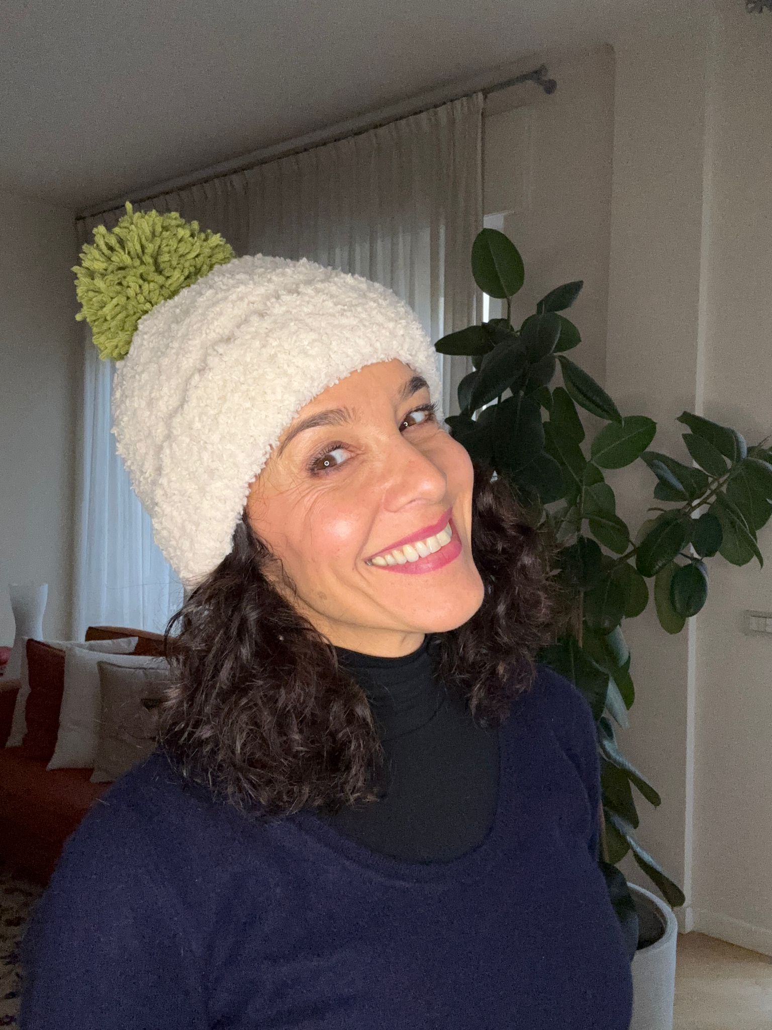 borgo-de-pazzi-kit-cappellino-teddy-con-pon-pon-amore-mix image 1