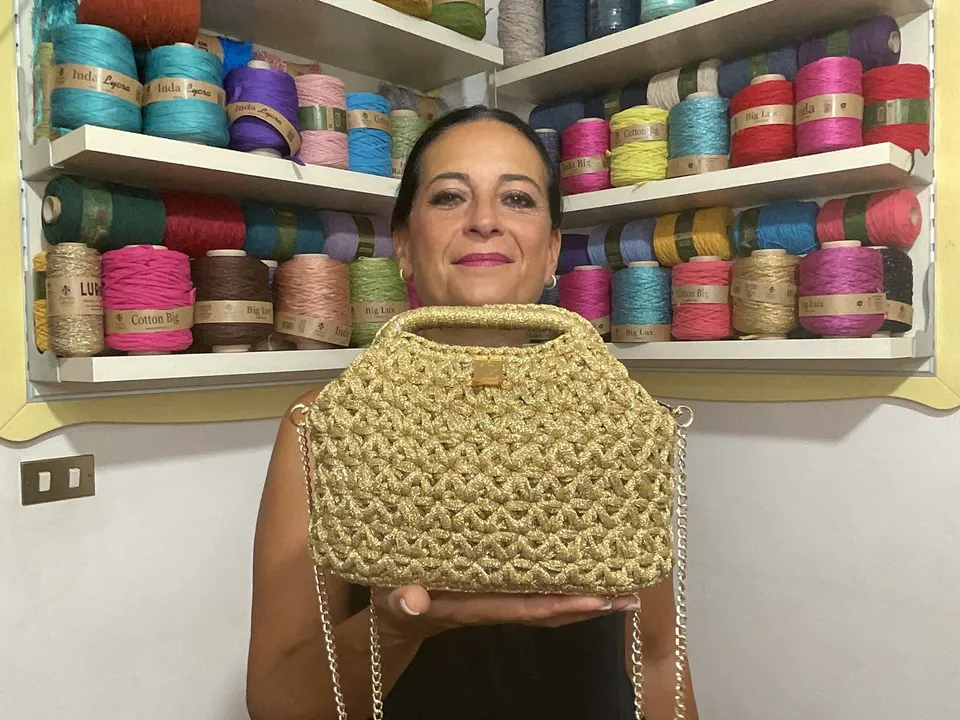 borgo-de-pazzi-kit-mini-star-clutch-di-tiziana-volpe-crochet image 1