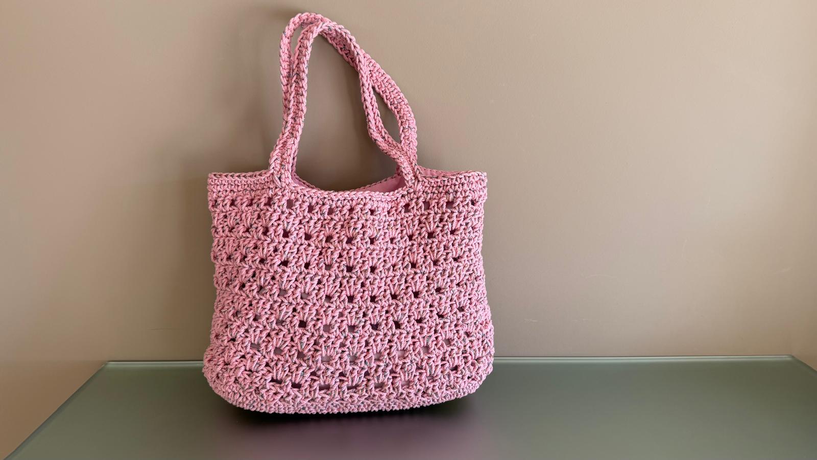 borgo-de-pazzi-kit-borsa-rosa-di-francesca-frainodi-con-macram-e-base image 3