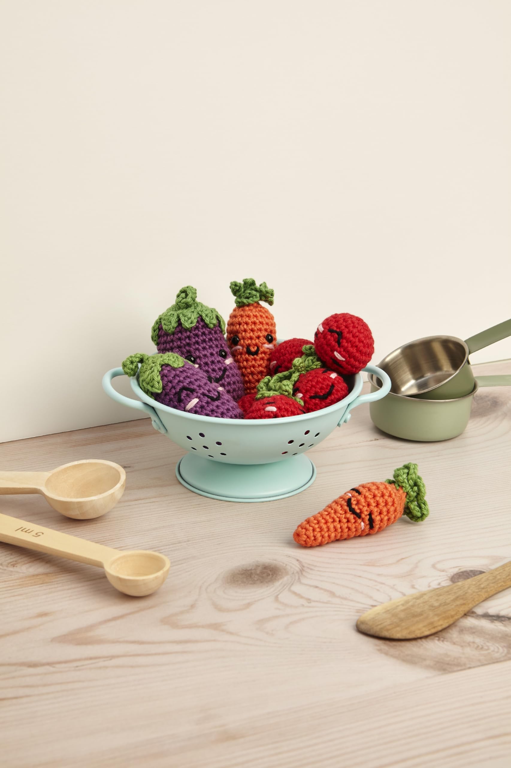 dmc-le-nostre-amiche-verdure-kit-amigurumi-uncinetto-livello-intermedio image 2