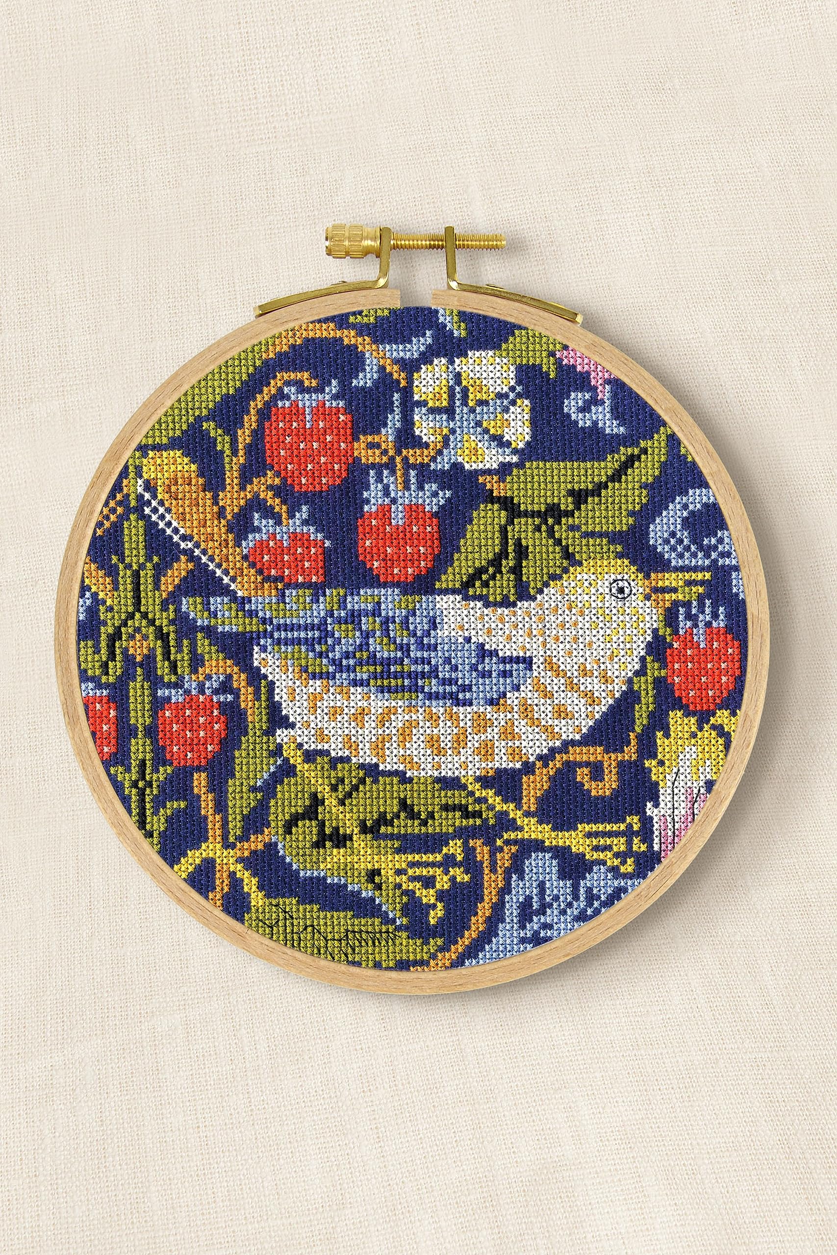 dmc-ladro-di-fragole-di-william-morris-kit-punto-croce-avanzato-the-masters-coll image 2
