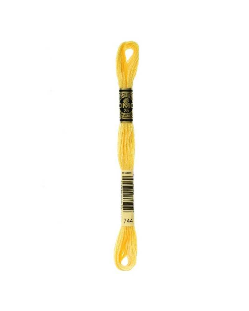 dmc-moulin-sp-cial-117mc-matassina-ricamo-6-fili-tonalit-giallo image 1