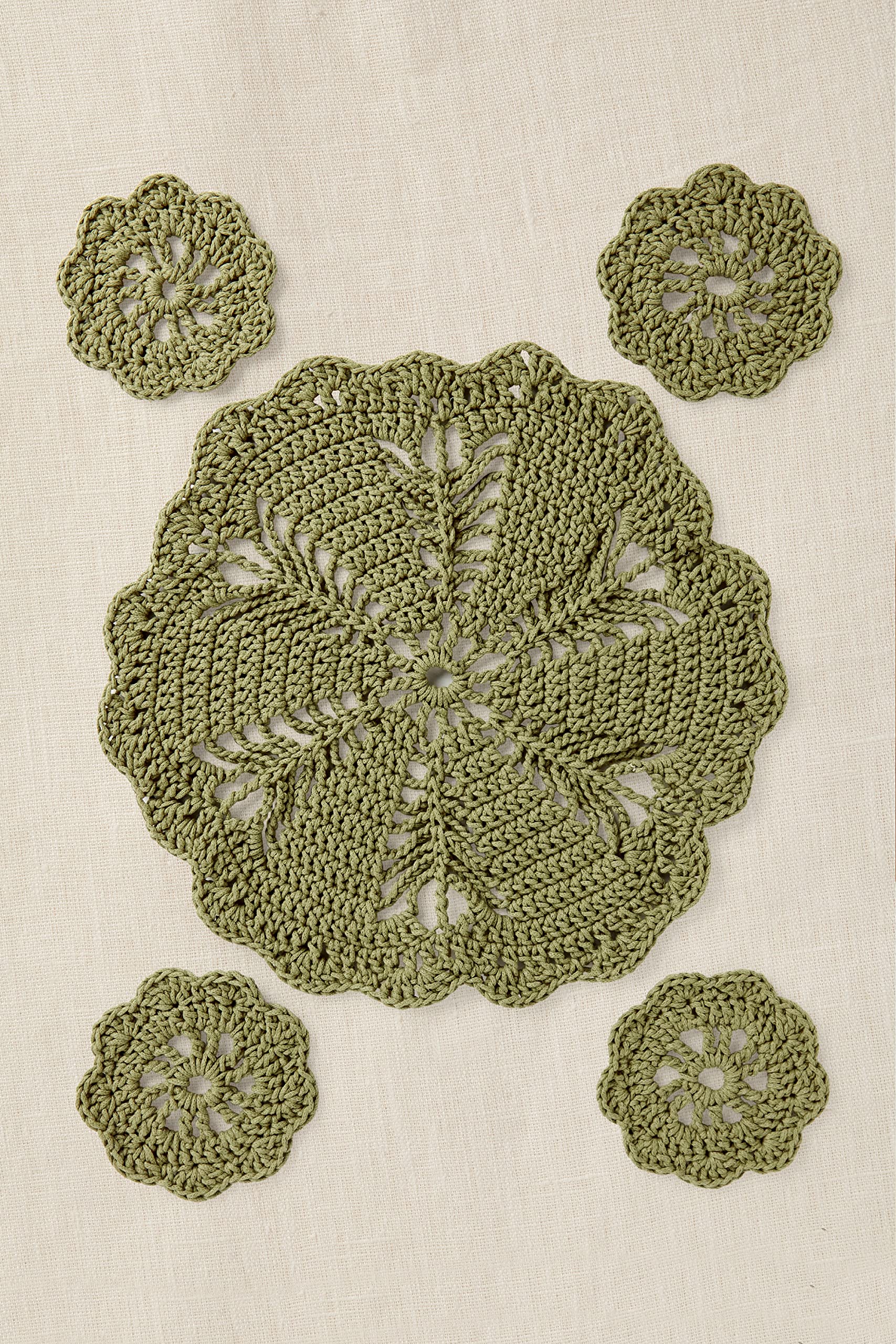 dmc-una-tavola-armoniosa-kit-gift-of-stitch image 2